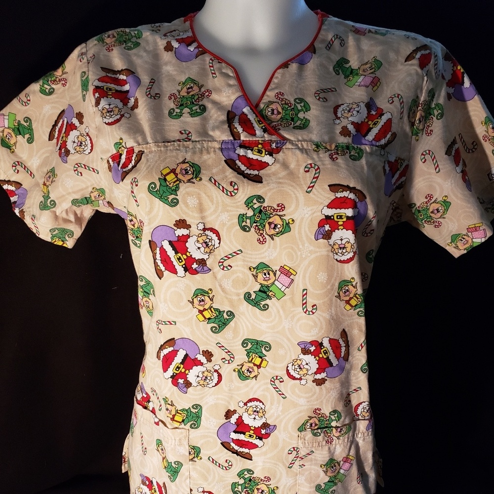 Scrub Top - Santa and Elves